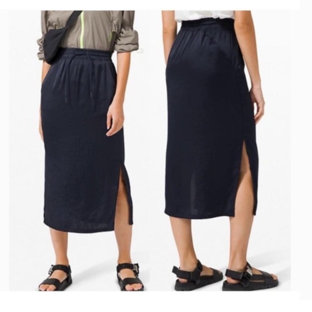 Lululemon Sz 2 Women's Satin Glide Away Slip Skirt Slash Pockets Sleek